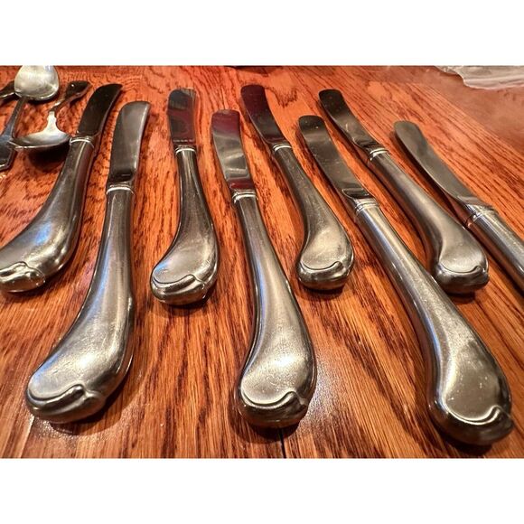 Oneida American Colonial 18/8 Stainless Pistol Handle Dinner Knife - Picture 2 of 3